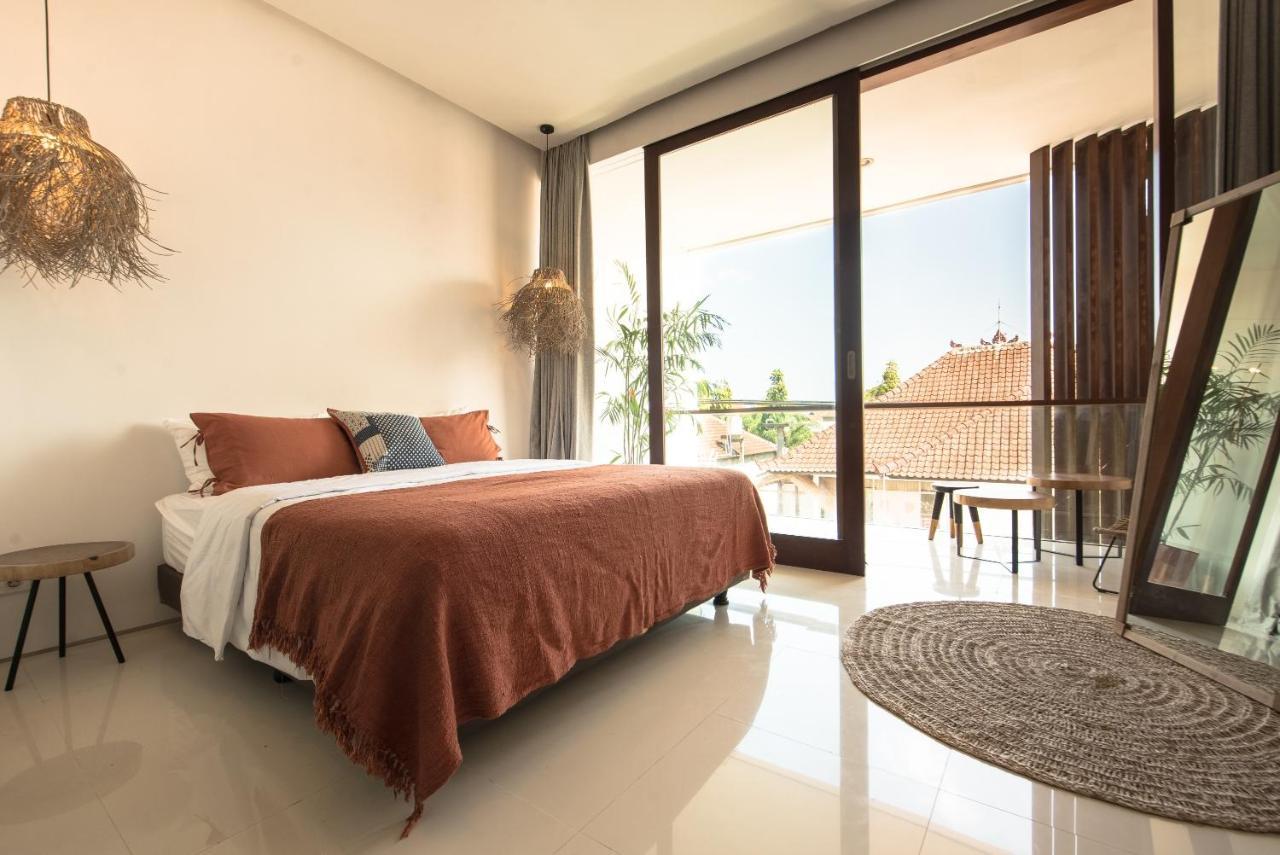 Pelangi 148 Beach Suites Семиняк Екстериор снимка