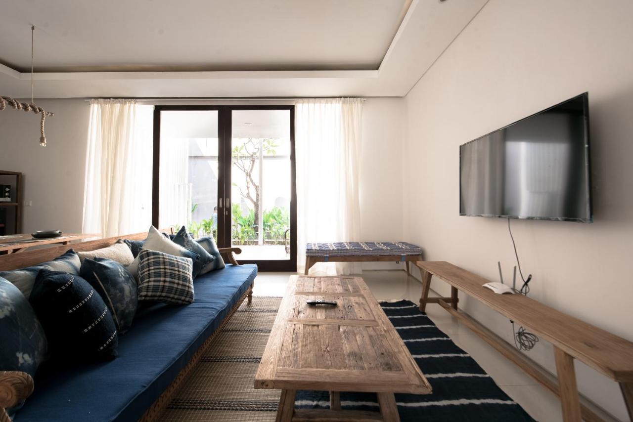 Pelangi 148 Beach Suites Семиняк Екстериор снимка