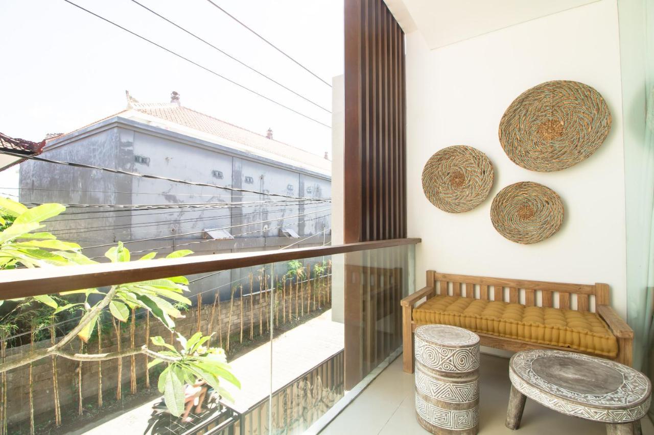 Pelangi 148 Beach Suites Семиняк Екстериор снимка